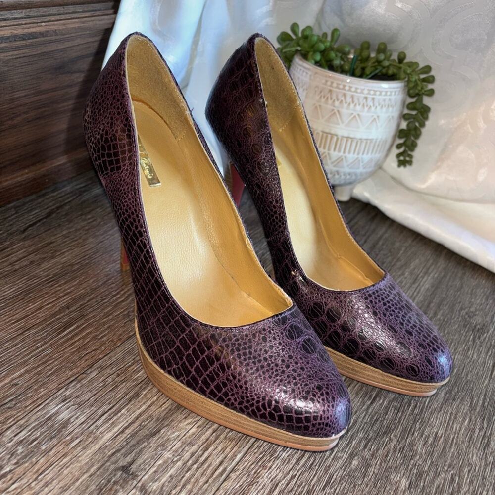 Michael Antonio size 7.5 Purple Croc-Embossed Women's Heels